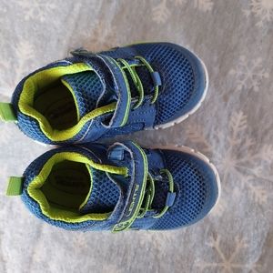 Toddlers light up shoes